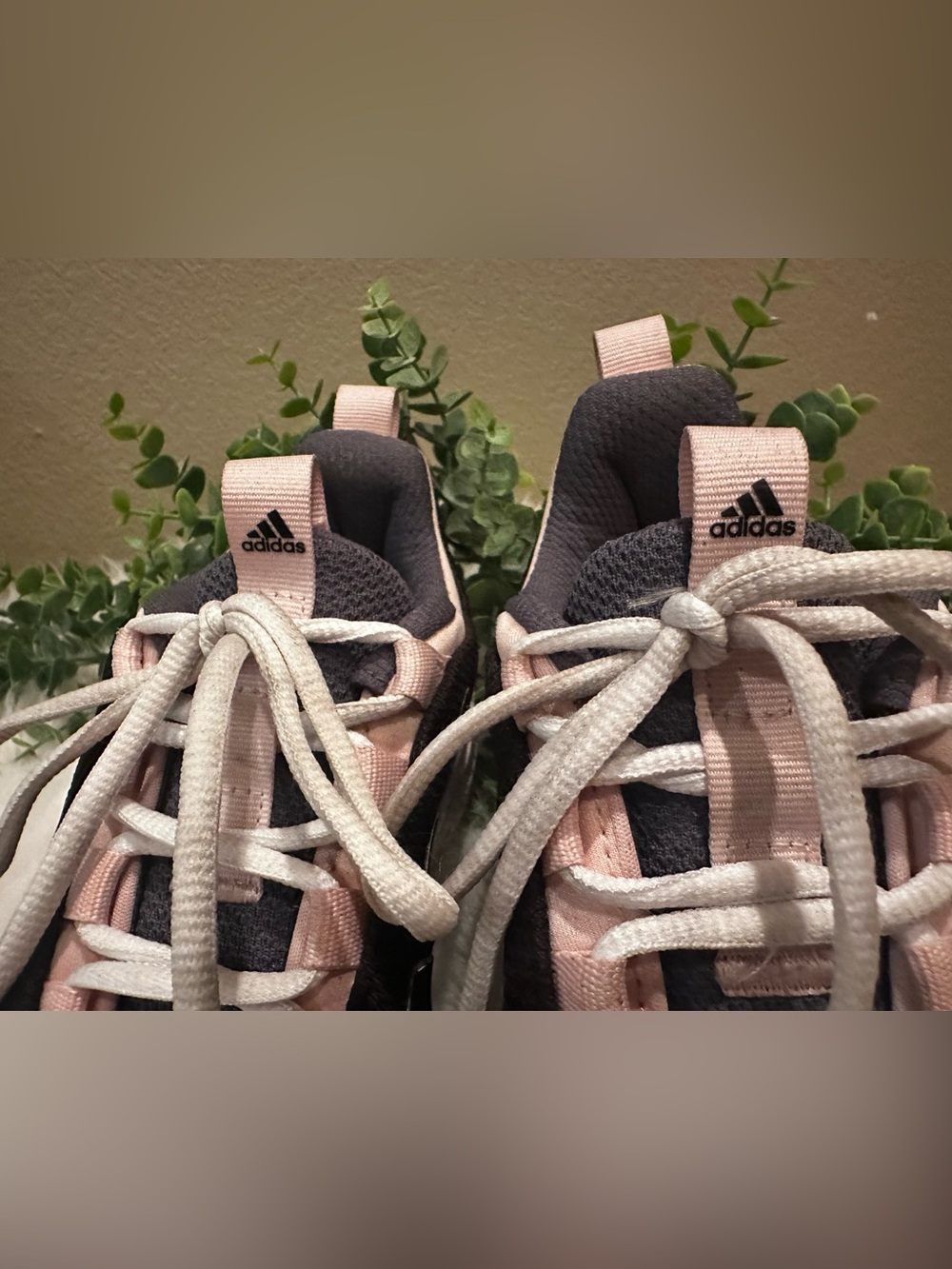 Cute Adidas sneakers in a black and soft blush pink color combo 🖤🌸 Size: 6 - Picture 4 of 8